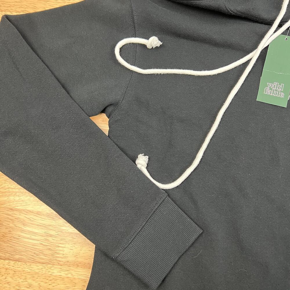 Wild Fable Women's Black Cropped Long Sleeve Hoodie - Size XS - NWT - Picture 5 of 8